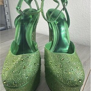 Emerald Glamour Platform Heels